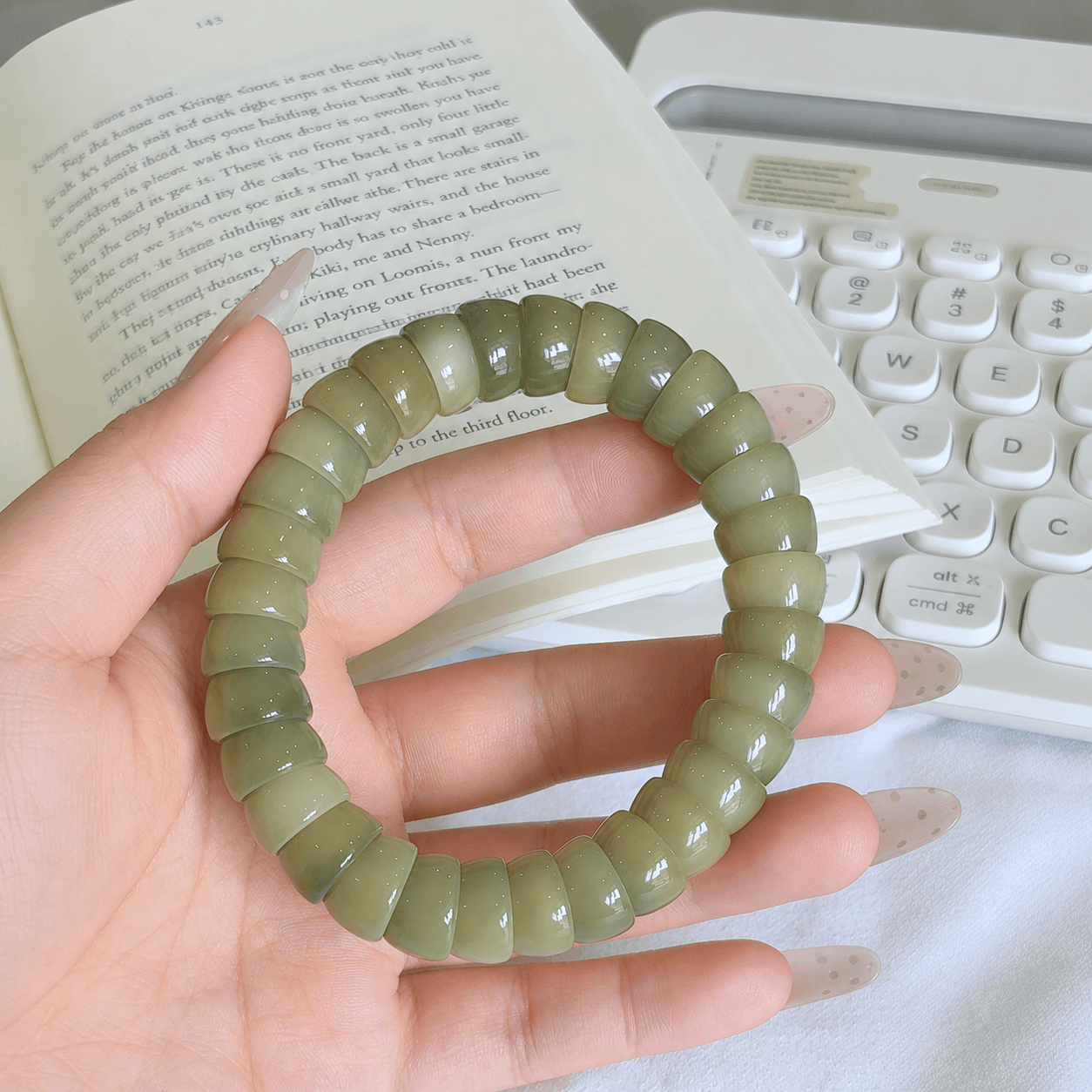 Celadon Green Bodhi Meditation Bead Bracelet